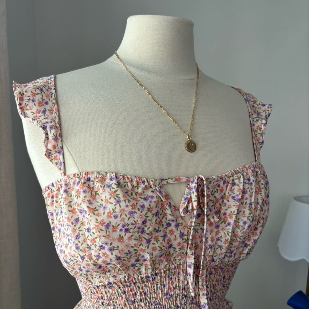 Floral Smocked Crop Top -Size M - Picture 3 of 5
